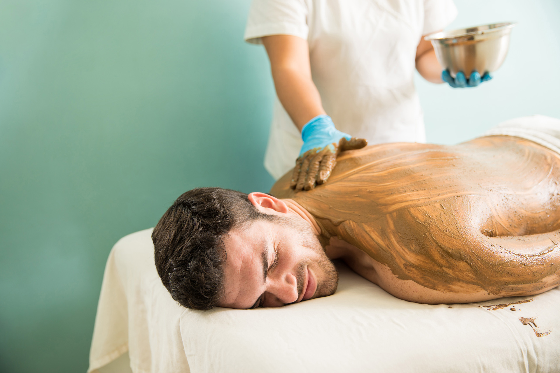 Tratamento Detox corporal para redução de inchaço, ativação da circulação e bem-estar na Clínica Ticiana Pires Estética e SPA
